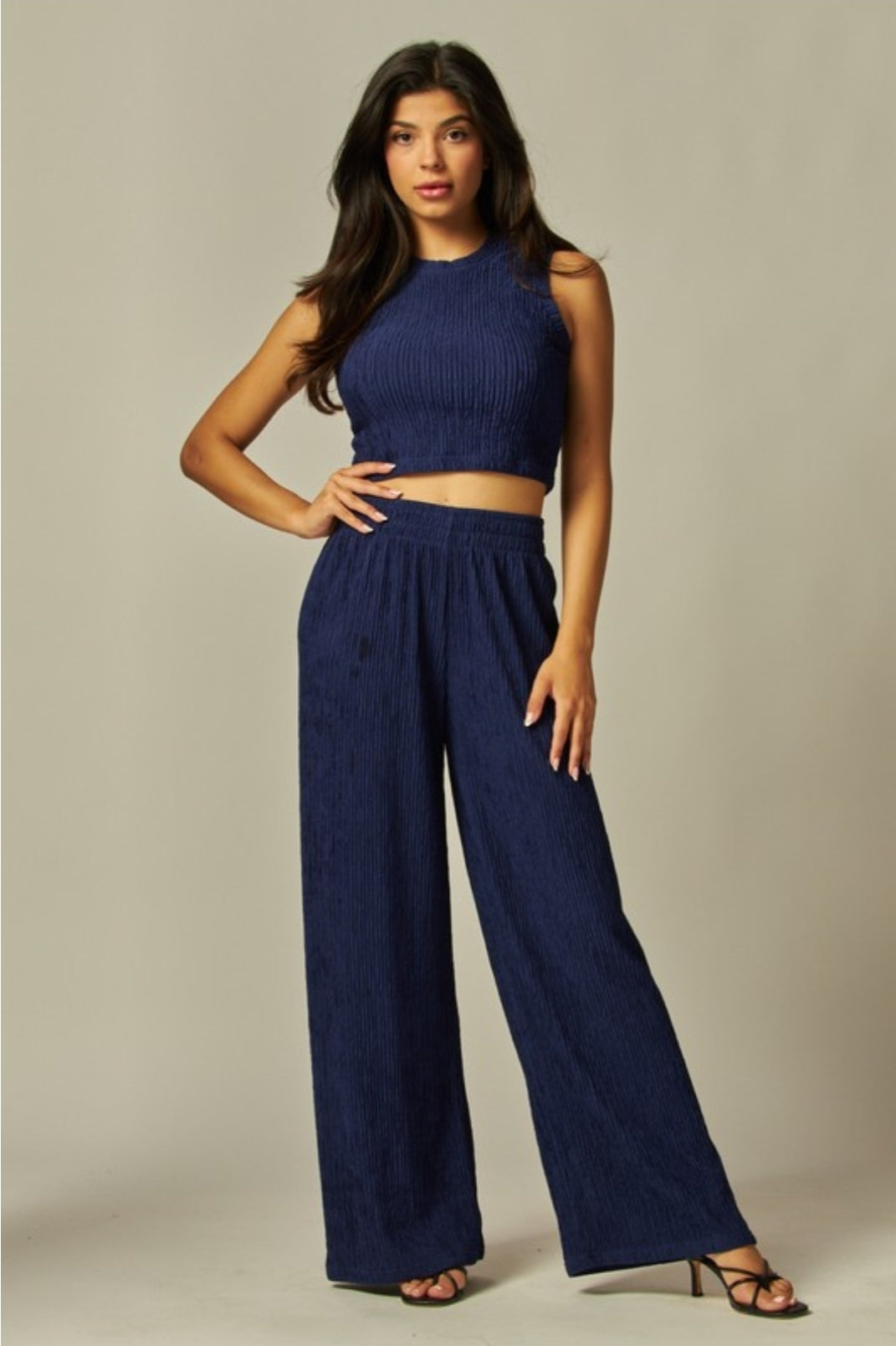 CRINKLED CROP TOP LOUNGWEAR SET