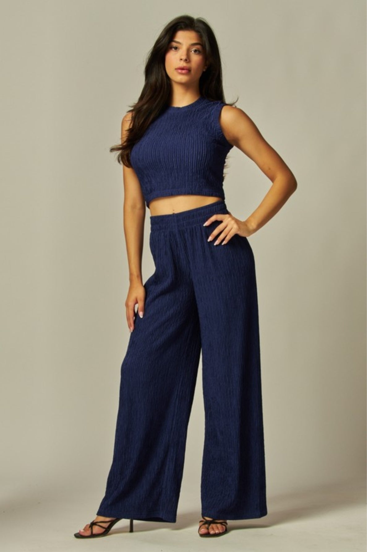 CRINKLED CROP TOP LOUNGWEAR SET