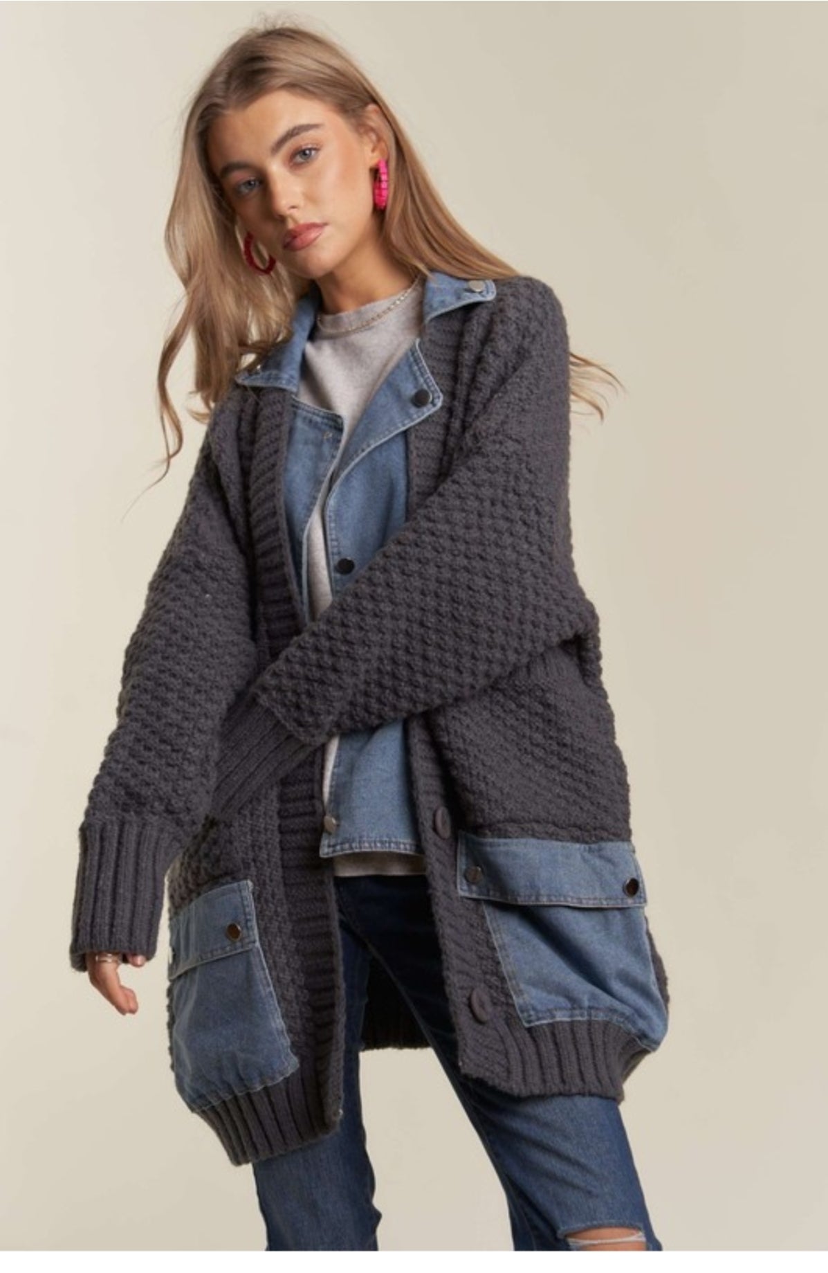 Cozy Oversized Cardigan with Denim Accents – Soft Plush Knit, One-Size Fits Up to XXL, Perfect Fall and Winter Layering