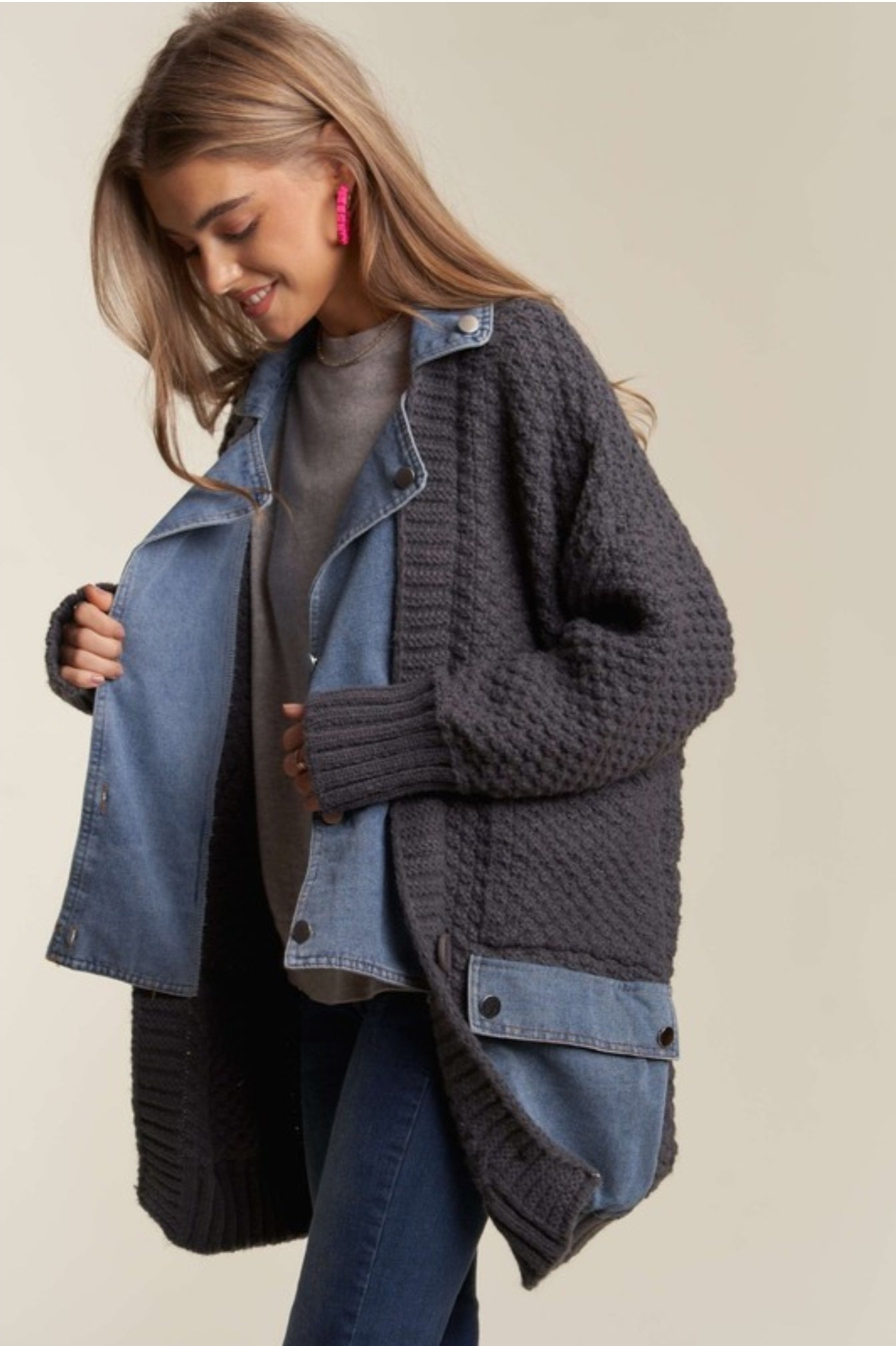 Cozy Oversized Cardigan with Denim Accents – Soft Plush Knit, One-Size Fits Up to XXL, Perfect Fall and Winter Layering