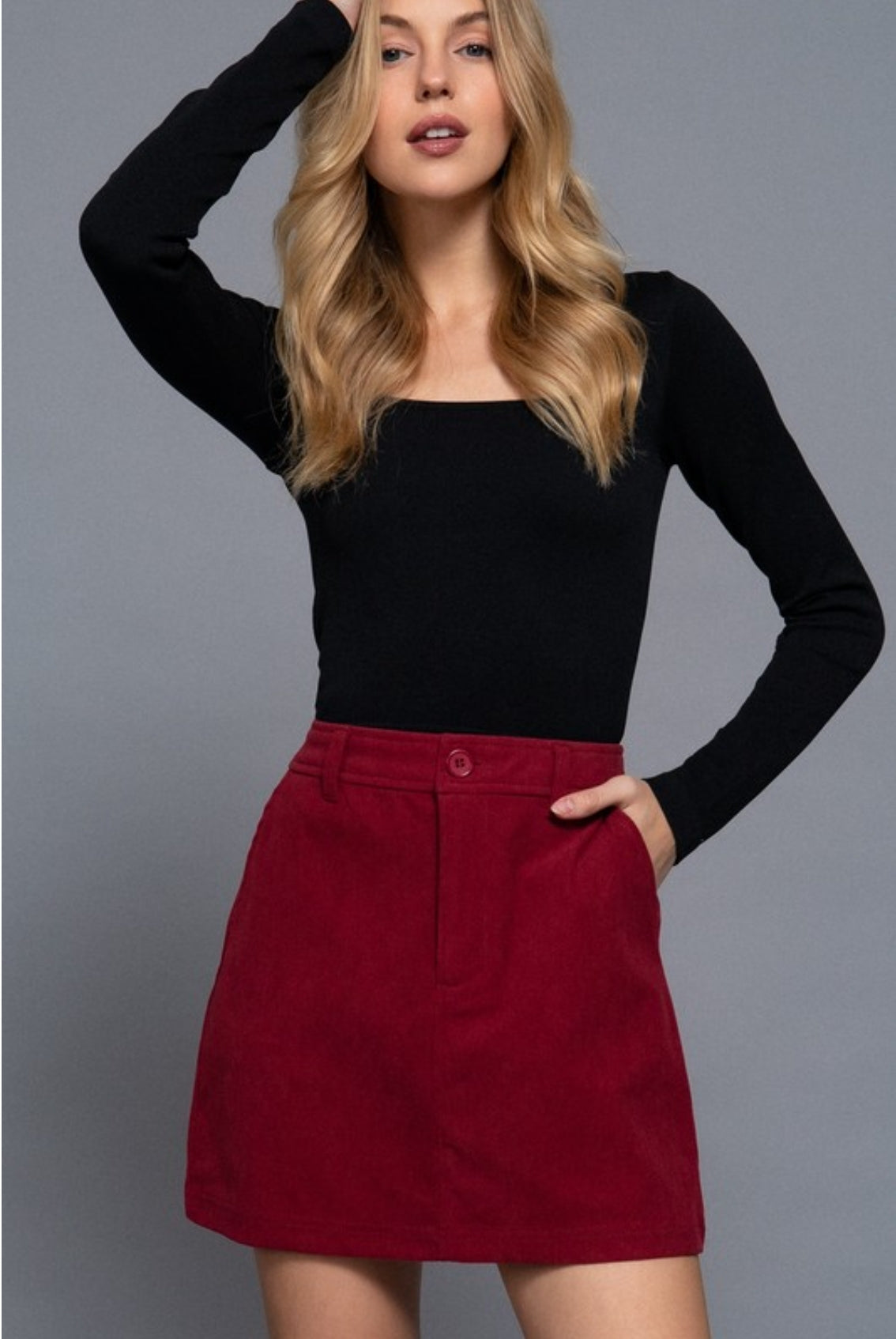 Burgundy Corduroy Waistband Mini Skirt with Front Pockets – Stylish High-Waisted A-Line Cord Skirt for Women